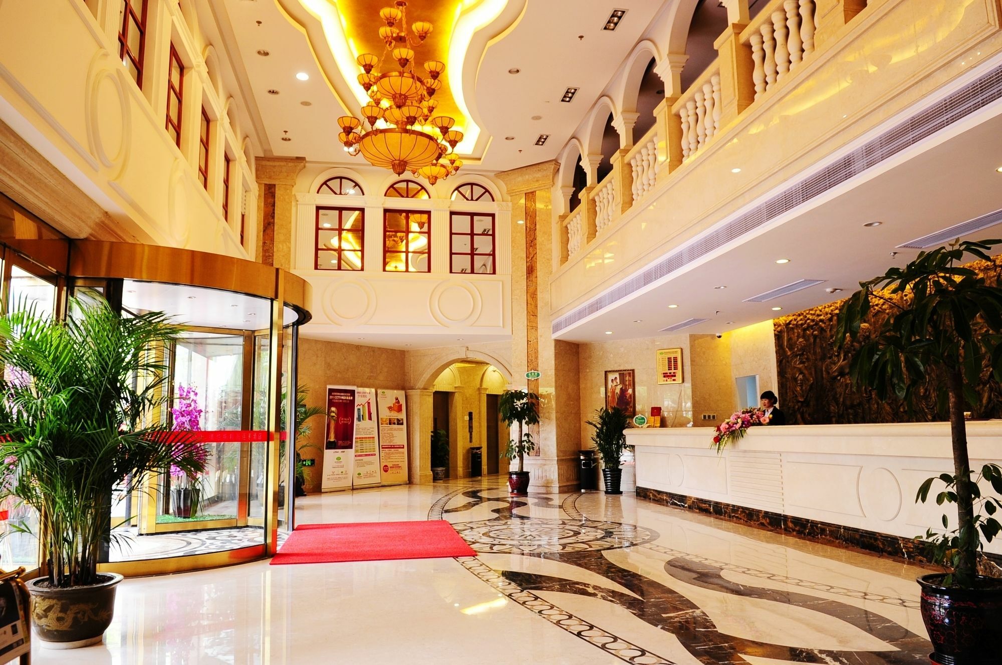 Vienna Hotel Shanghai Pudong Airport Huaxia Road Екстериор снимка